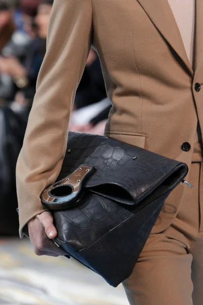 Look 63